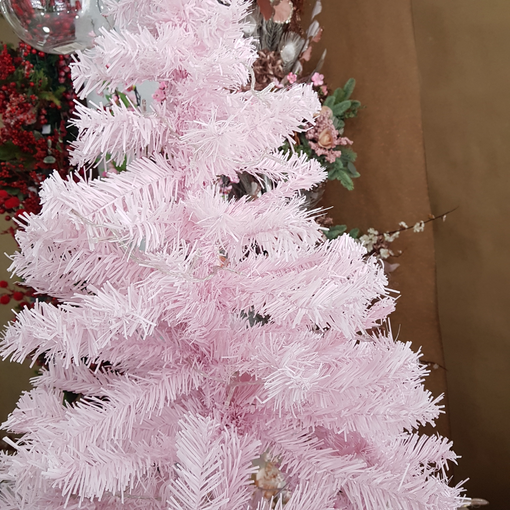 Árvore de Natal Pinheiro Rosa 1,80m com 540 Galhos Grande com Base Ferro