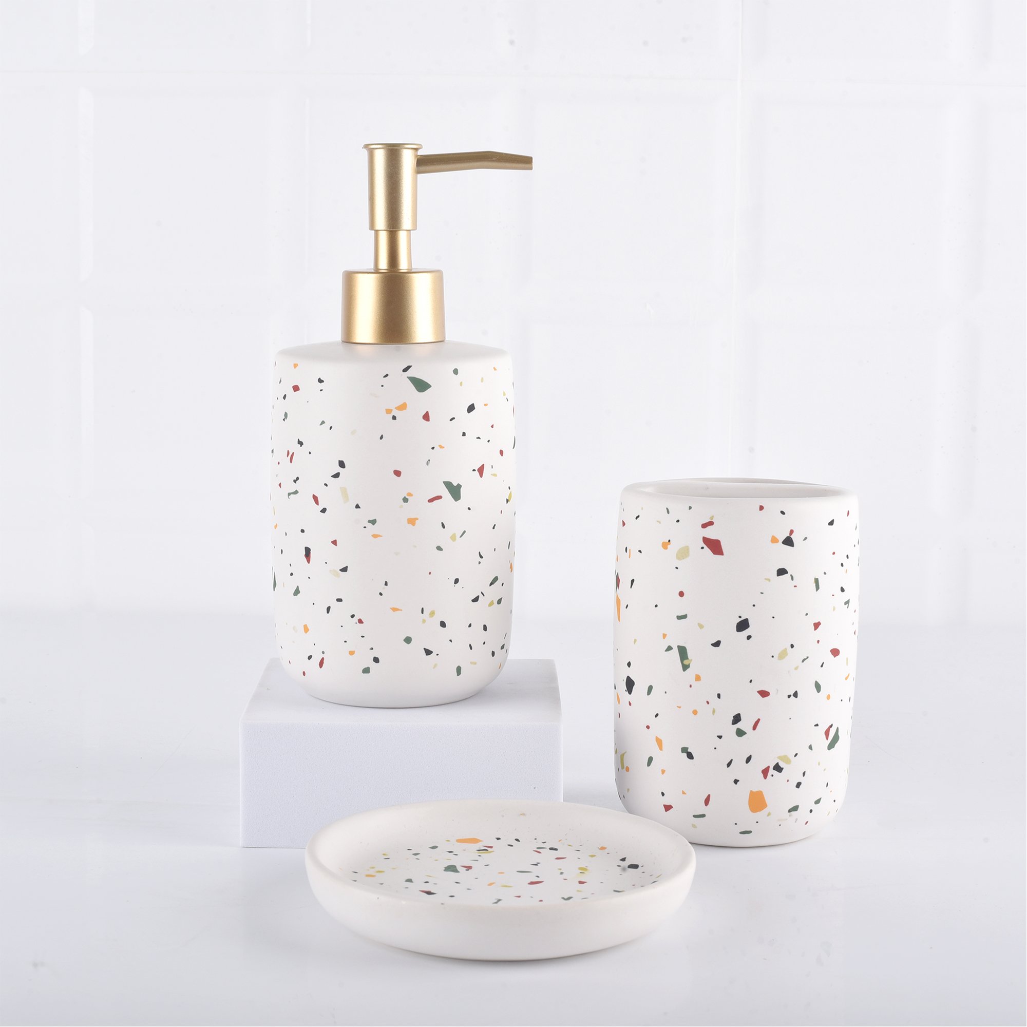 Kit De Banheiro Granilite Colorido com 3 Pecas em Ceramica