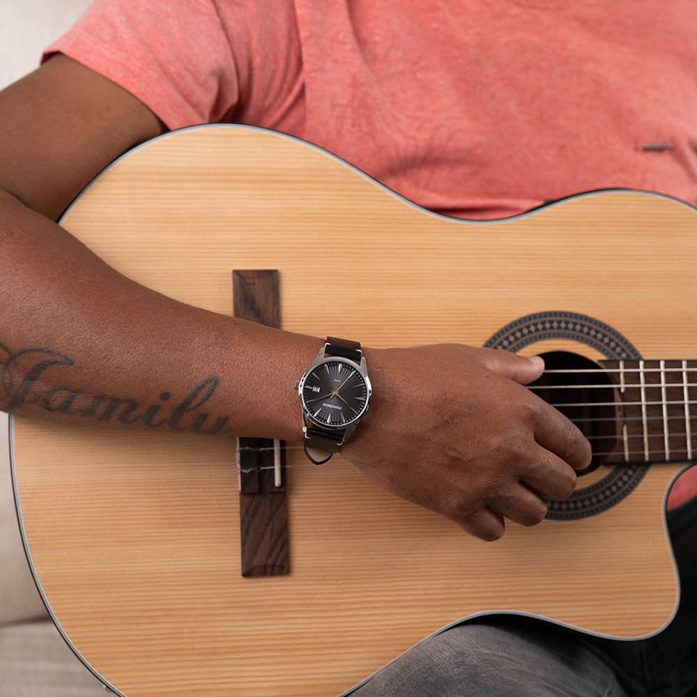 Relógio Masculino Couro Visor Texturizado Prata Preto 3