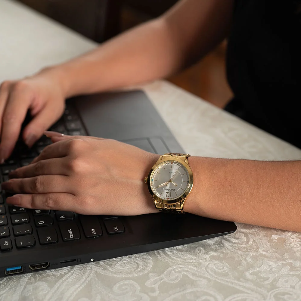 Kit Relógio Feminino Dourado Com Brincos Cristais Coloridos Dourado 3