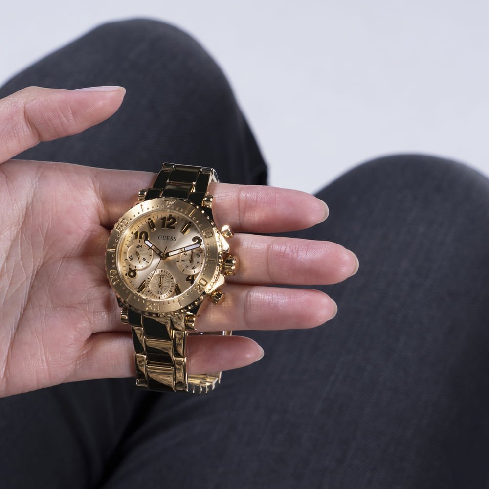 Relógio Guess Feminino Multifunção Dourado GW0465L1 Dourado 5