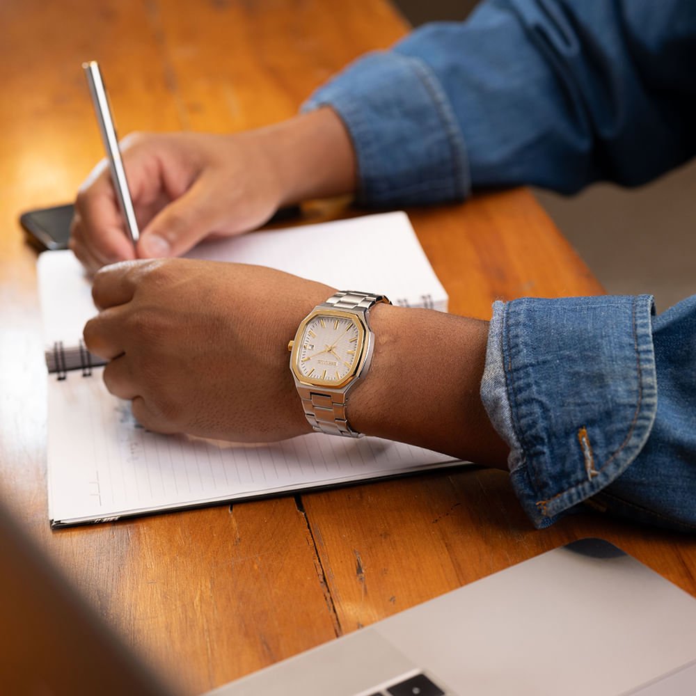 Relógio Masculino Quadrado Social Aço Prata e Dourado Dourado 3