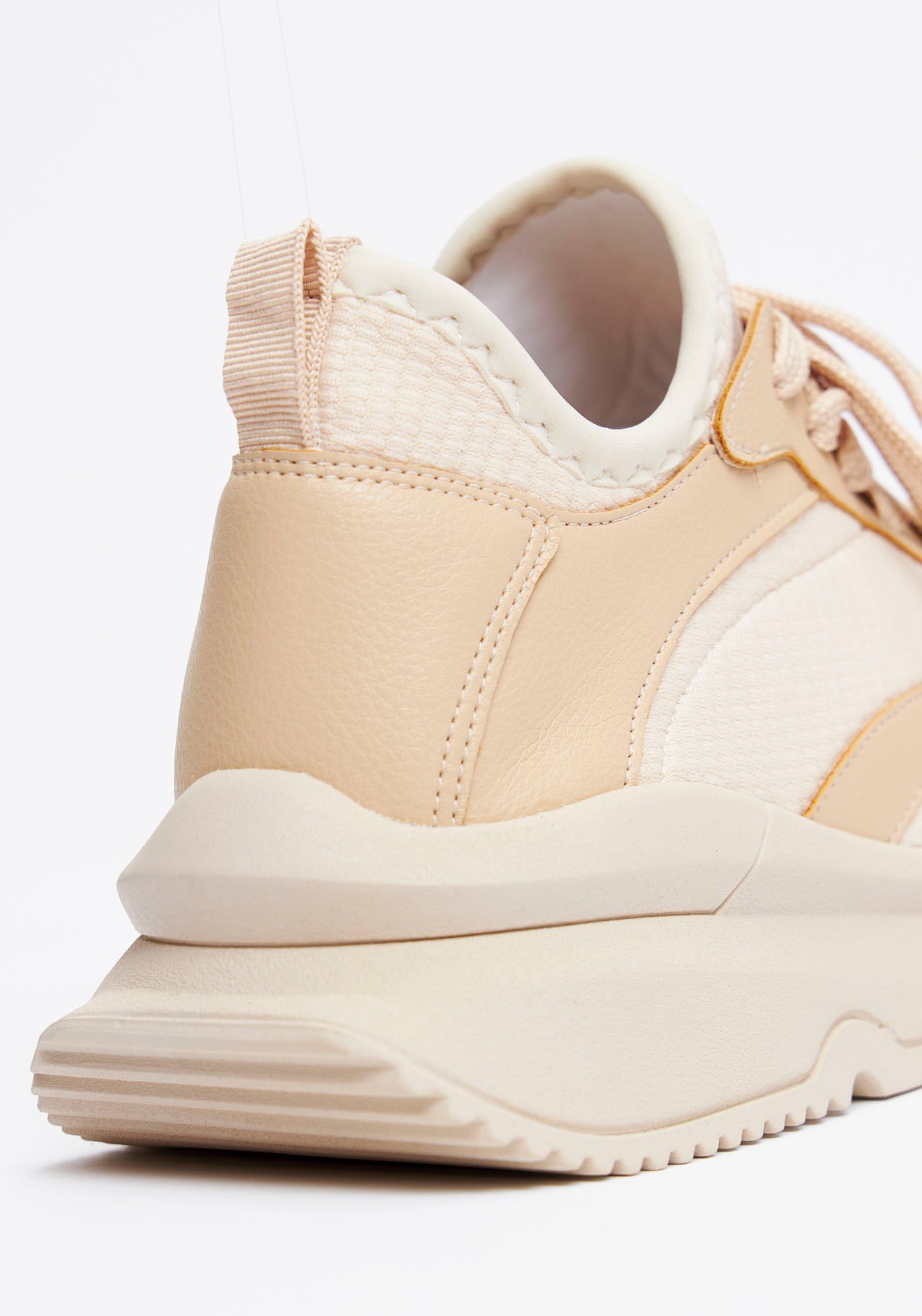 Tenis Knit com Recortes Bege 3