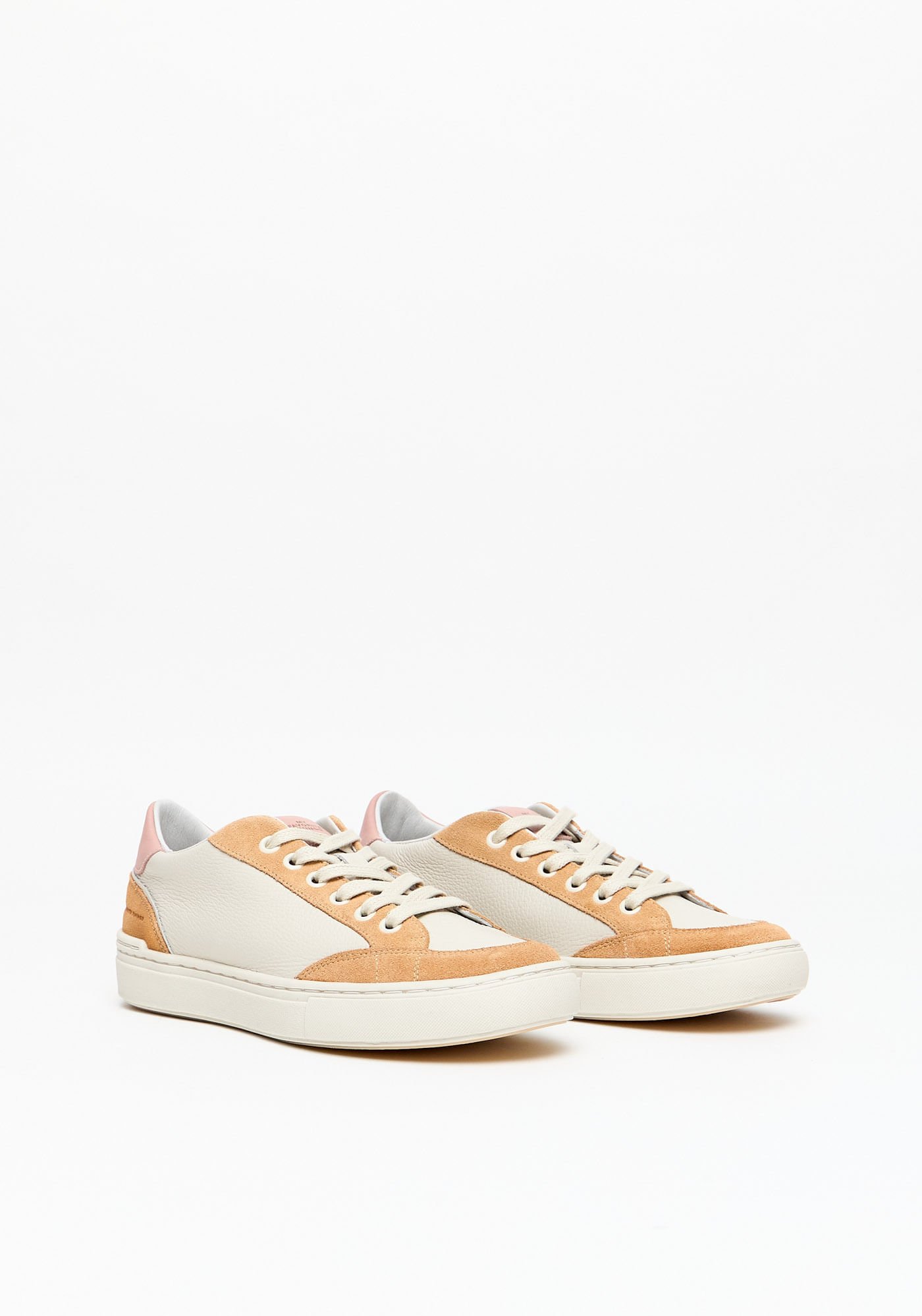 Tênis com Recortes Couro Branco/Marrom 3