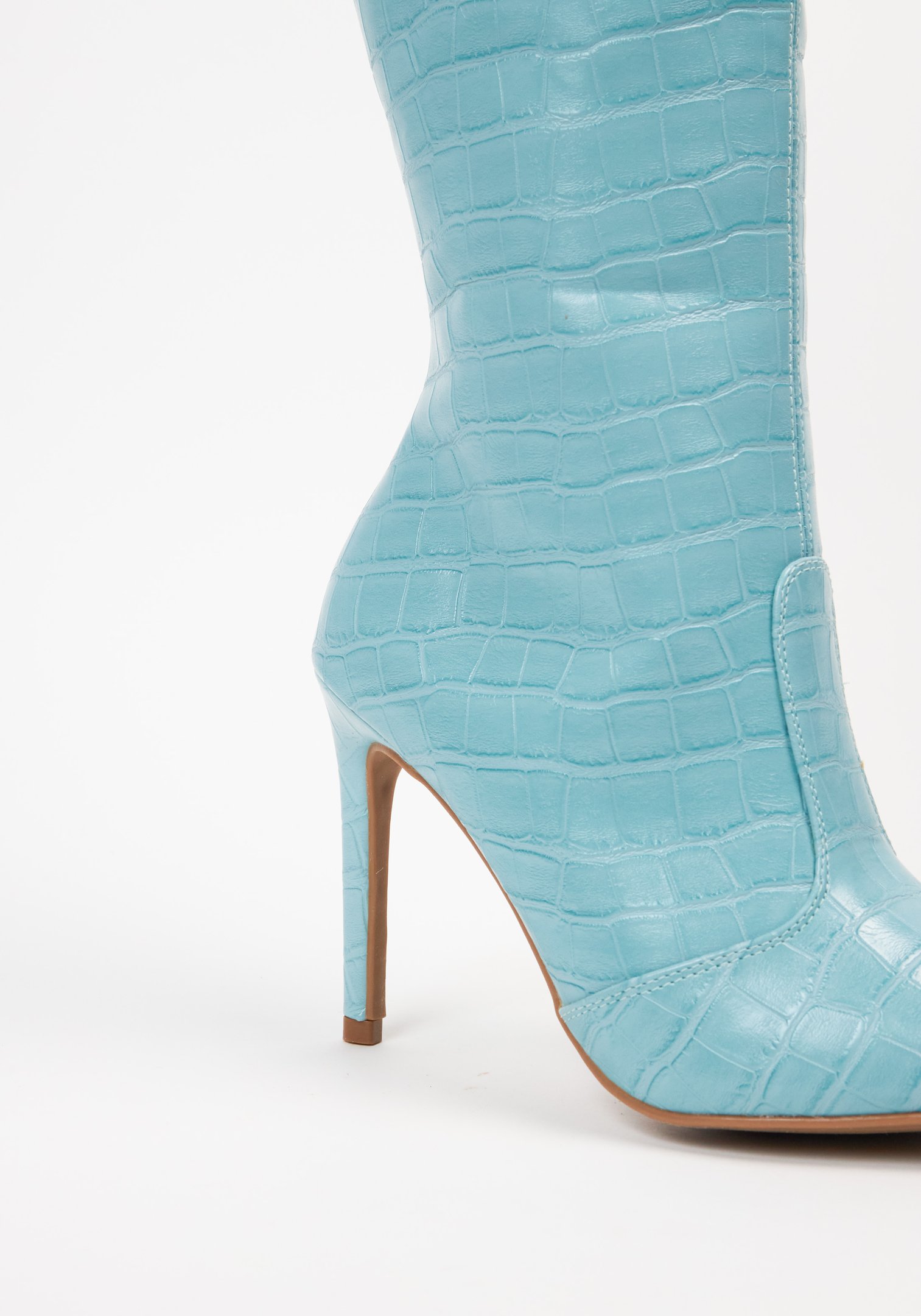 Bota Bico Fino Croco Azul Azul 4