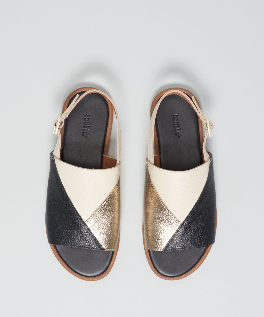 Rasteira Fechada Recortes - Preto/Off White Preto/Branco 5