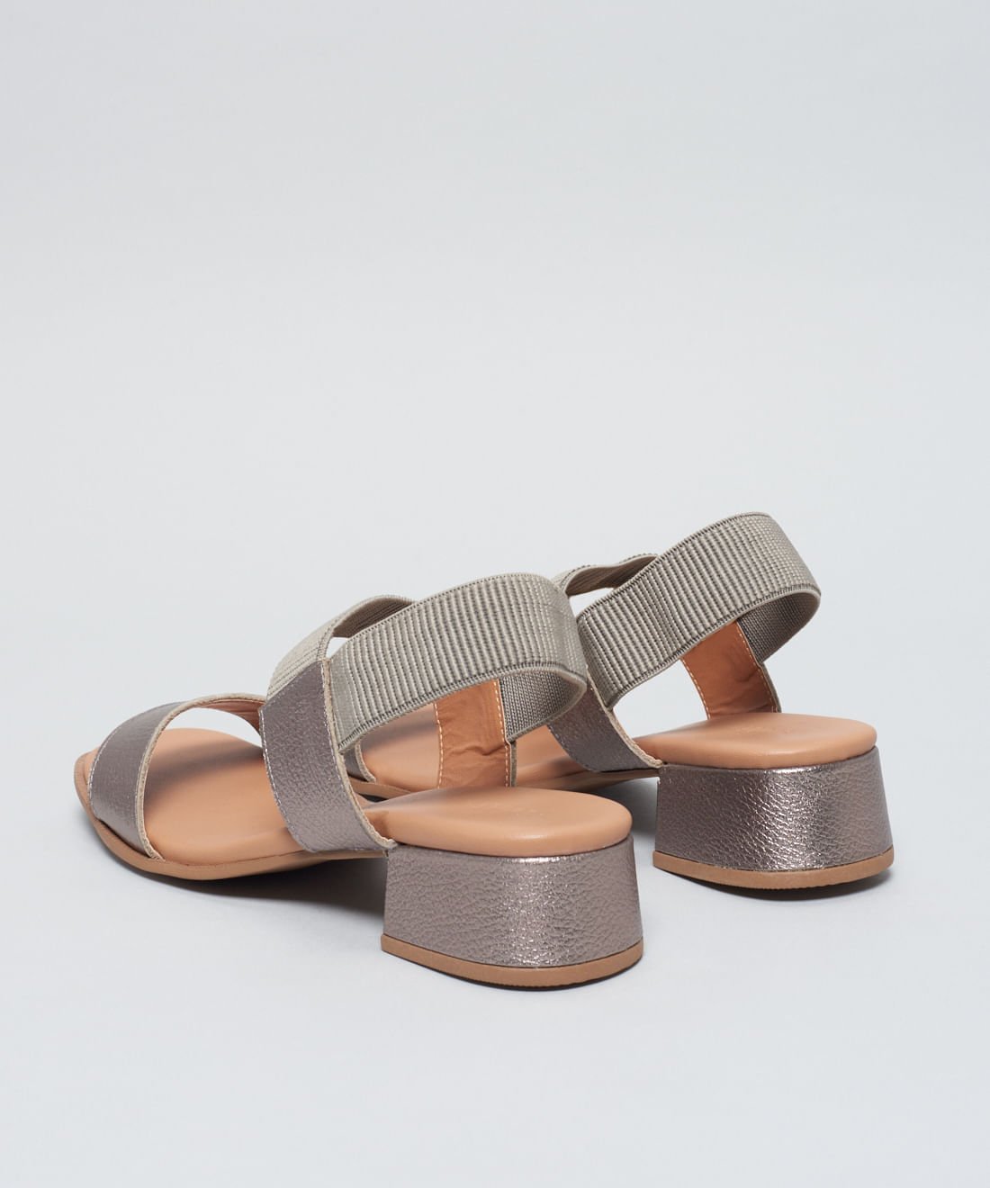 Sandalia Media Couro Amelia - Onix Prata 3