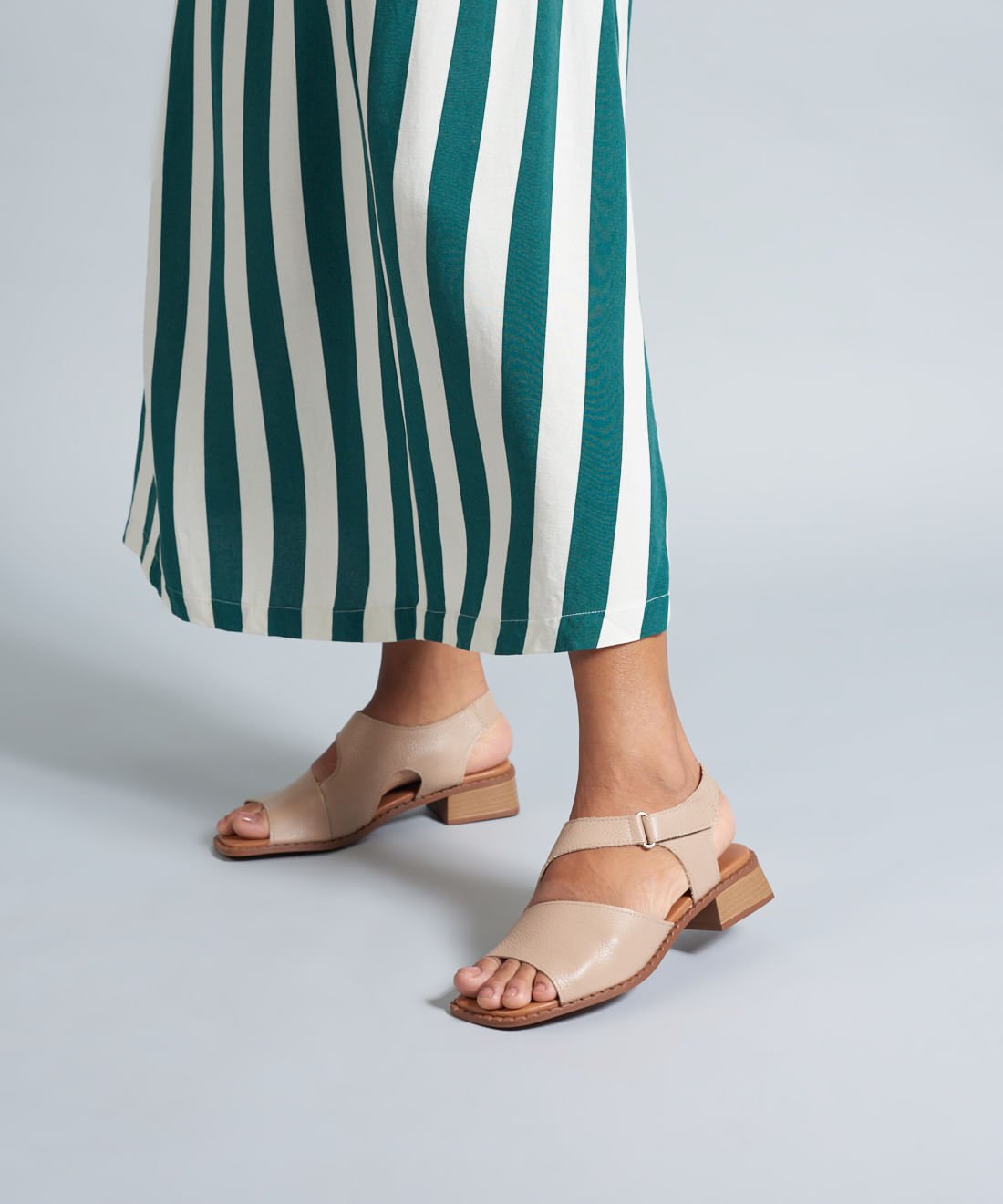 Sandalia Media Couro Lia - Avela Bege 5