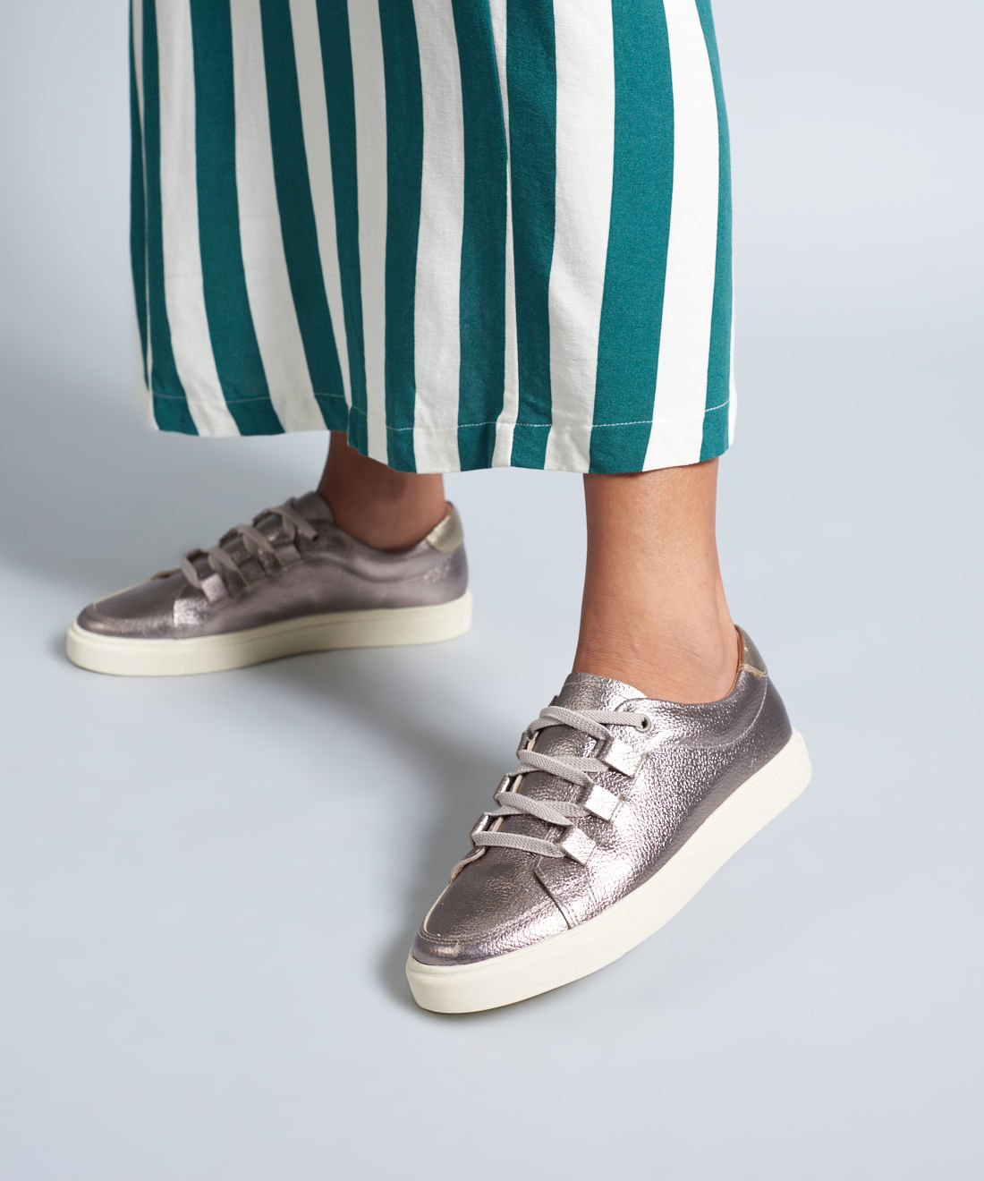 Tenis Couro Olivia - Onix Prata 6