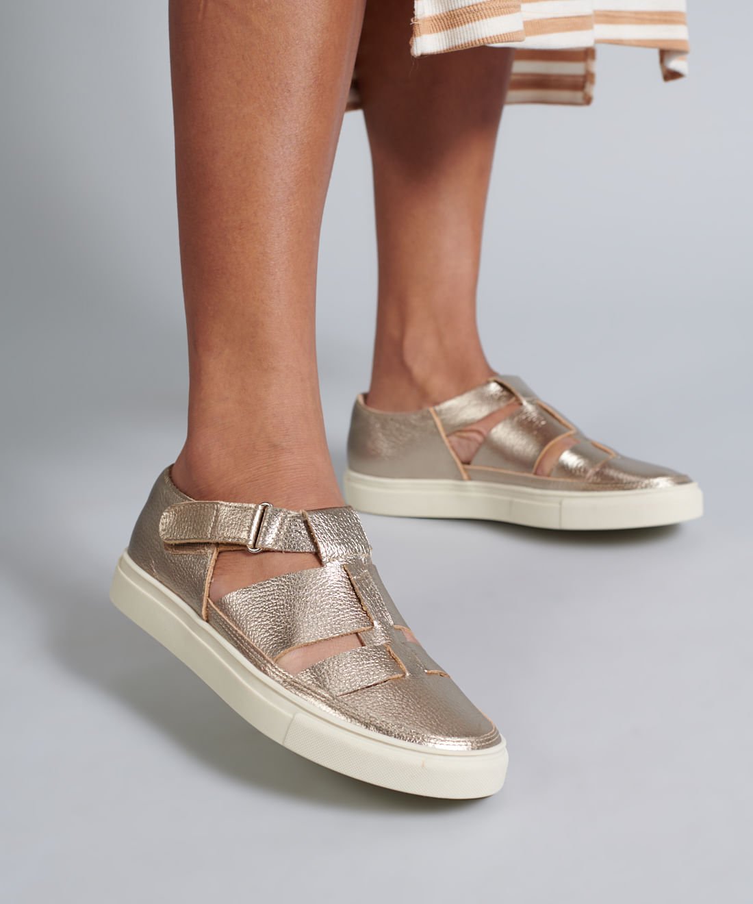 Tenis Couro Vazado Livia - Prata Velho Prata 5