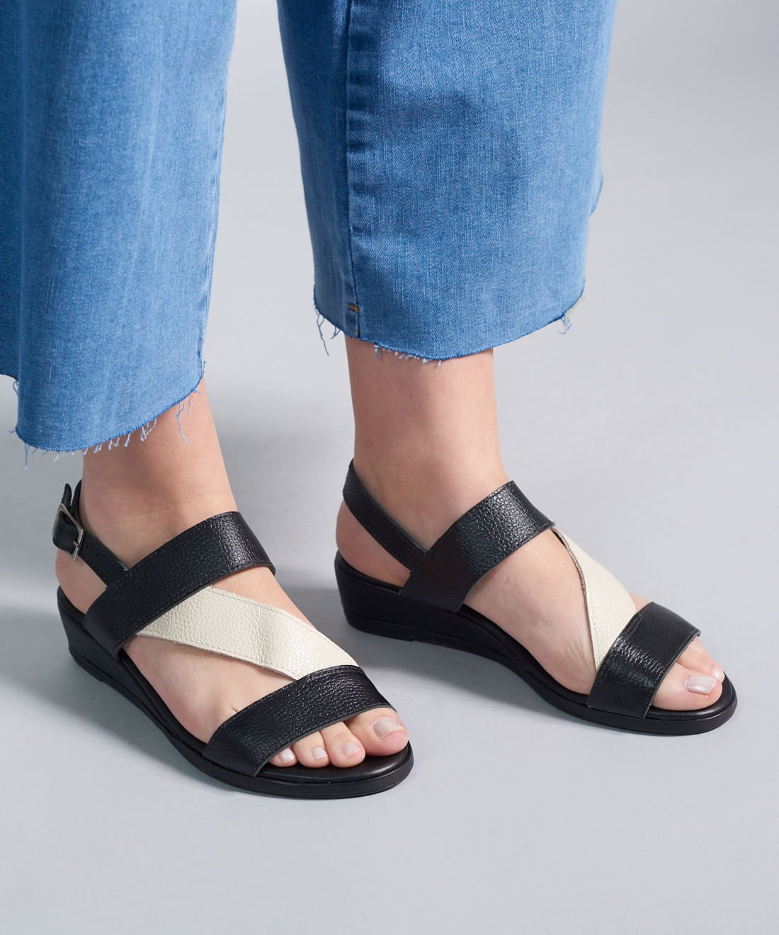 Anabela Couro Tiras Debora - Preto Preto 5