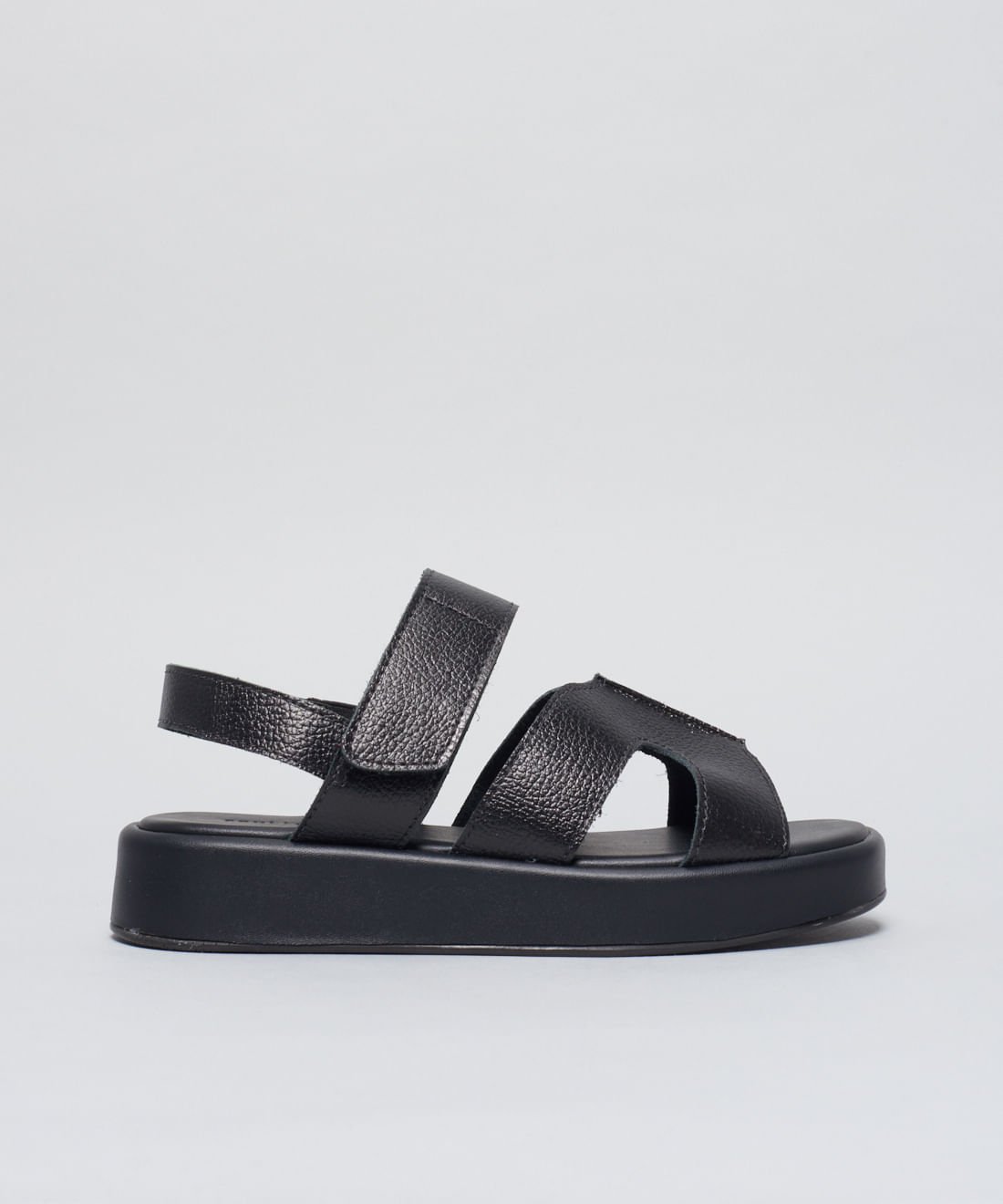 Flat Couro Helo - Preto Preto 1