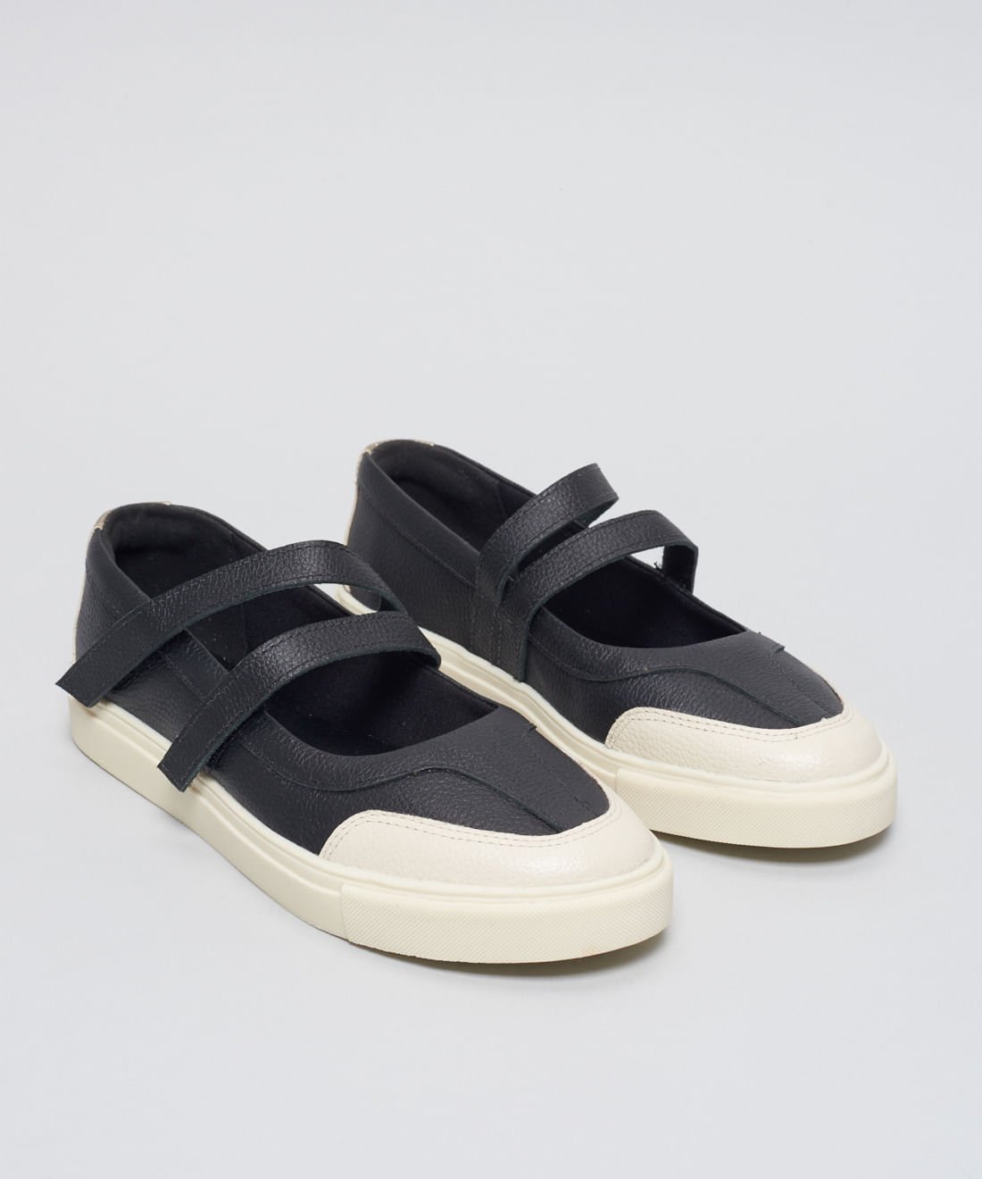 Tenis Couro Antonela - Preto Preto 2