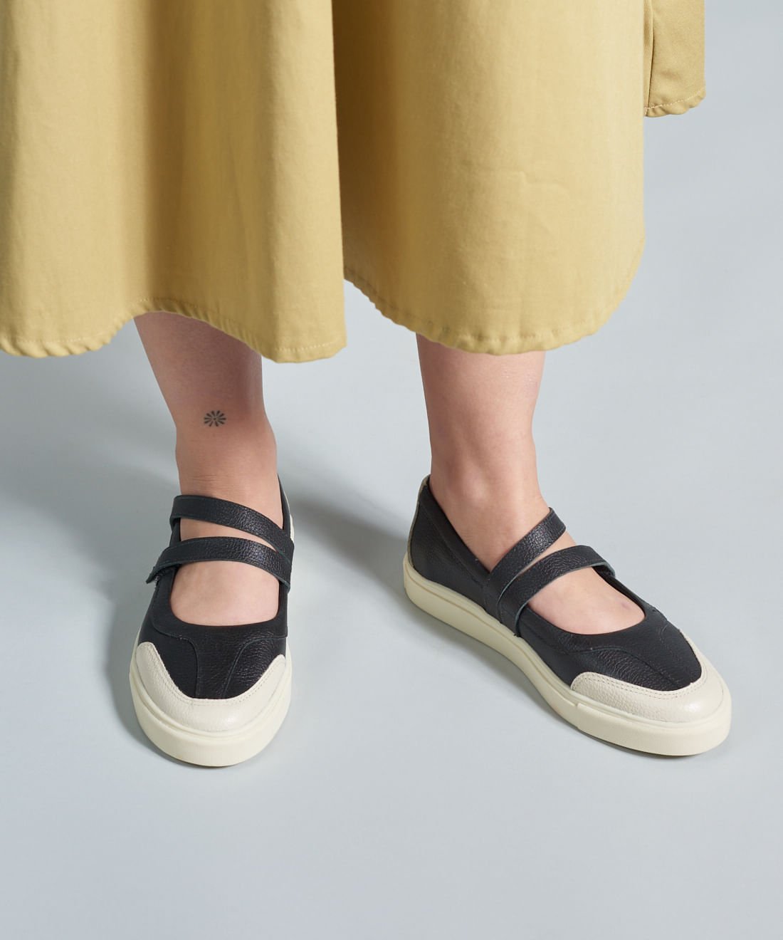 Tenis Couro Antonela - Preto Preto 5