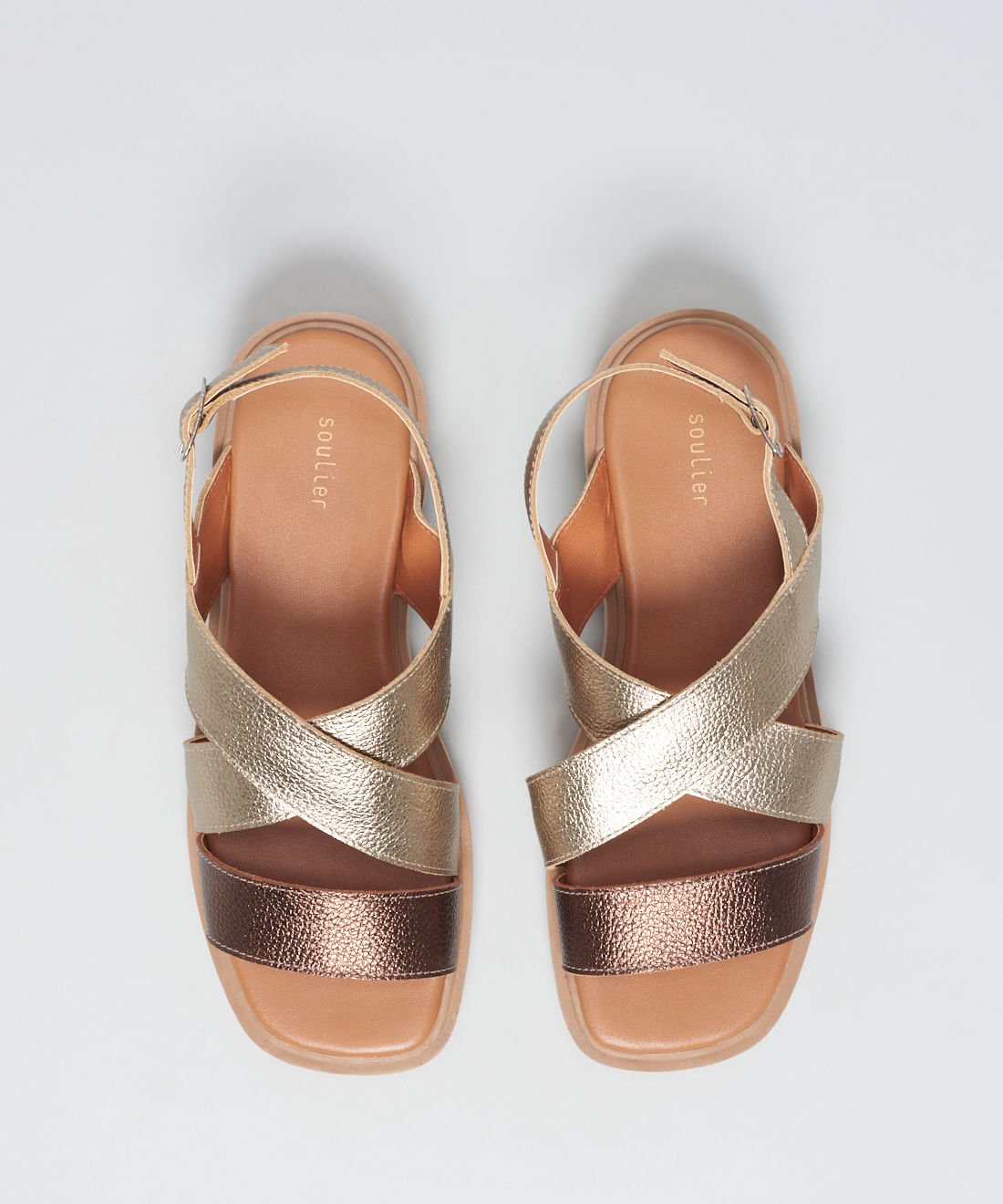 Rasteira Couro Tratorada Debora - Colors Dourado 4