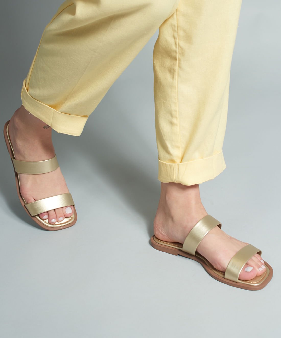 Rasteira Basica Soft Gabi - Prata Velho Dourado 5