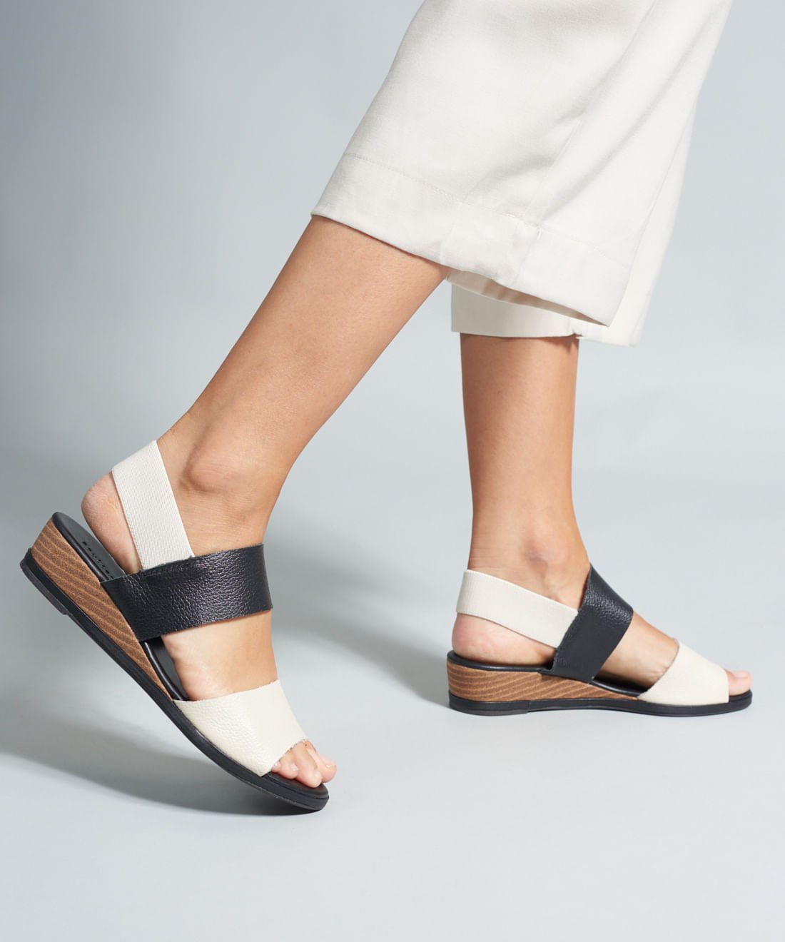 Anabela Couro Elastico Traseiro - Preto/Off White Preto/Off White 5