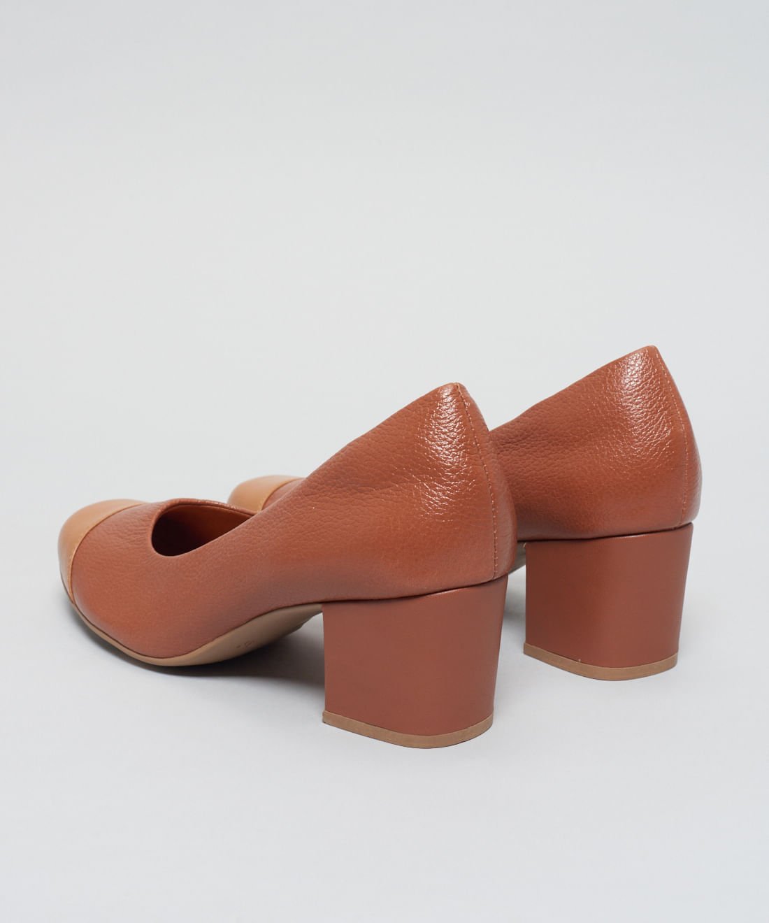 Scarpin Couro Biqueira - Mousse Marrom 3