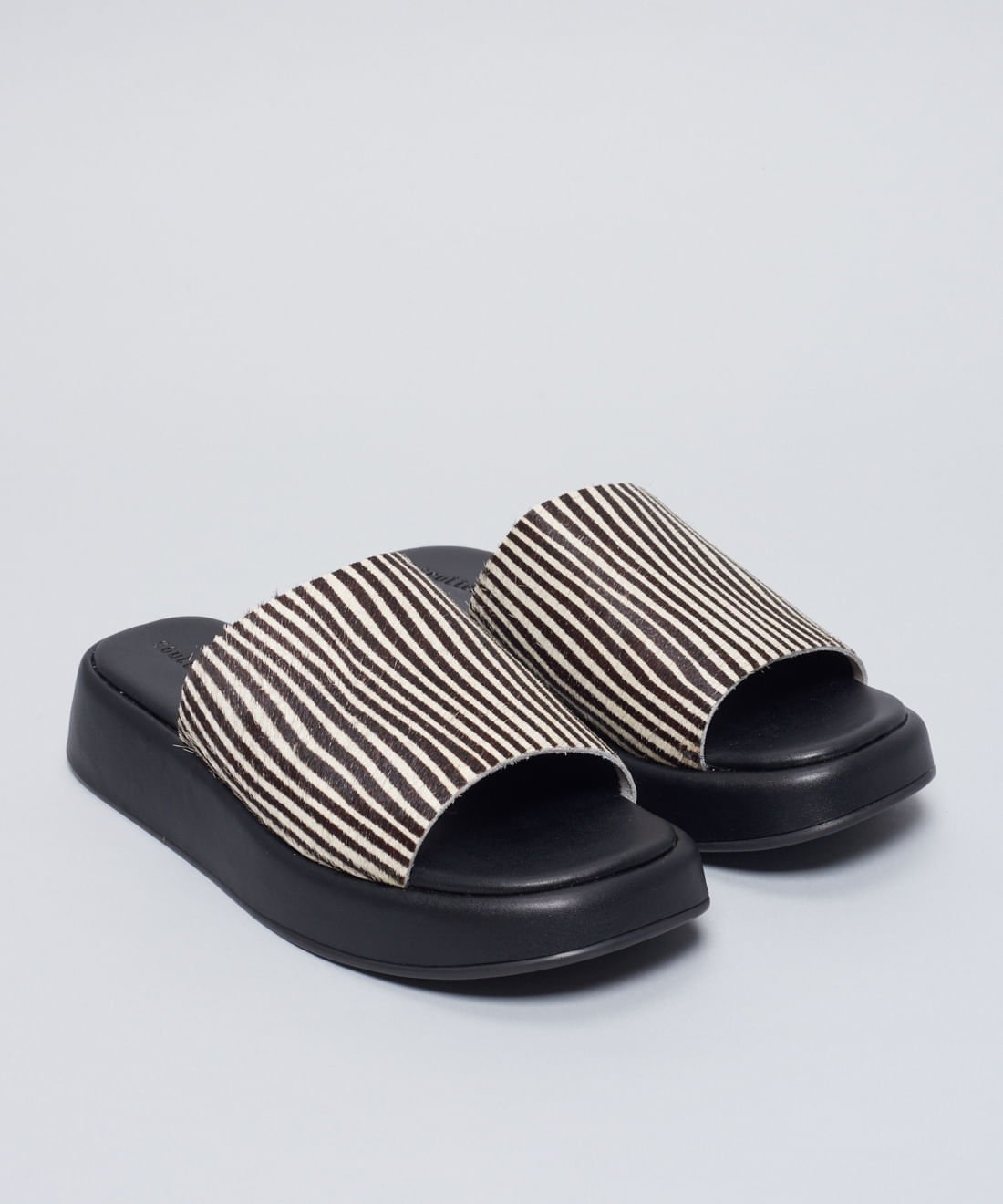 Flat Slide Pelo Zebra - Zebra Preto/Branco 2