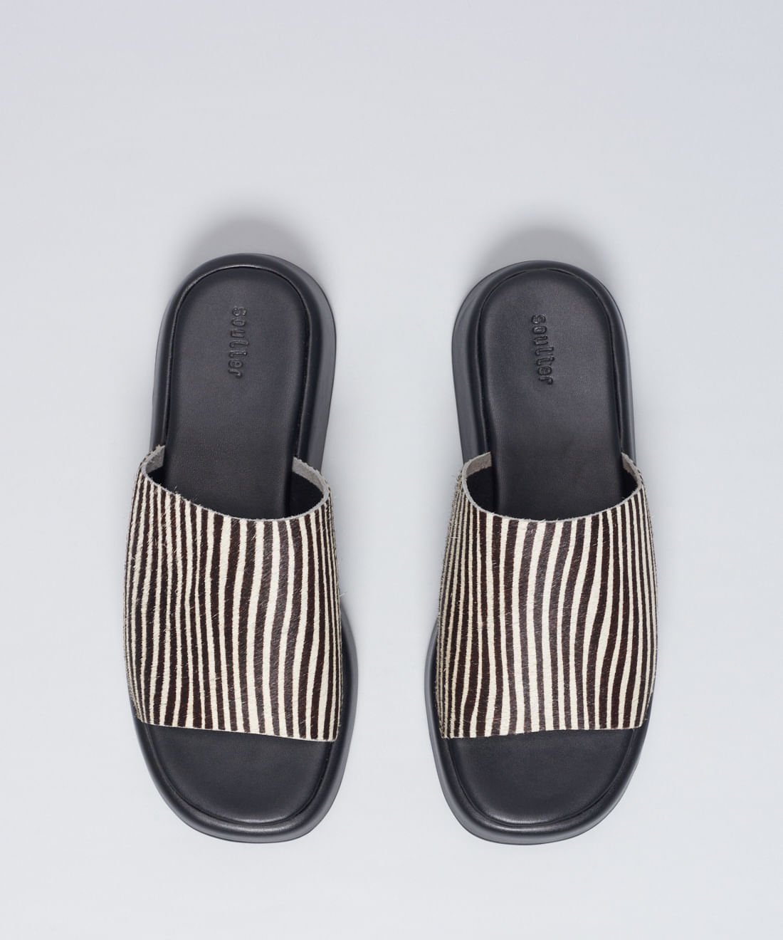 Flat Slide Pelo Zebra - Zebra Preto/Branco 4