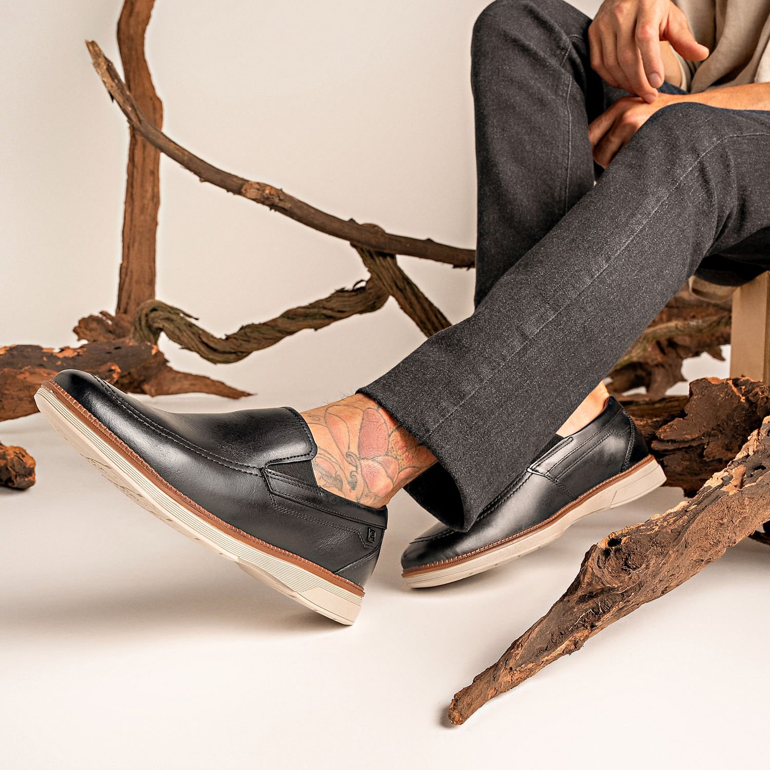 Sapato Casual Pegada Masculino em Couro Preto 126703-01 Preto 2