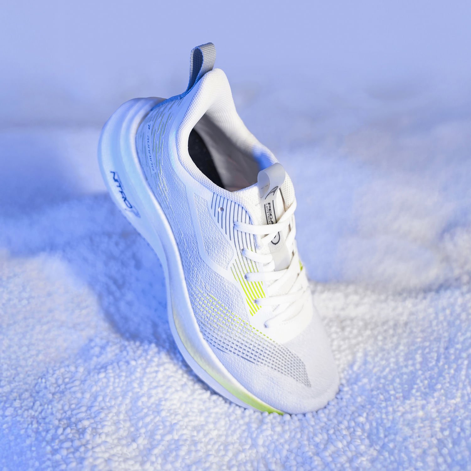 Tênis Esportivo Pegada Feminino em Tecido Off White 290802-02 Off White 2