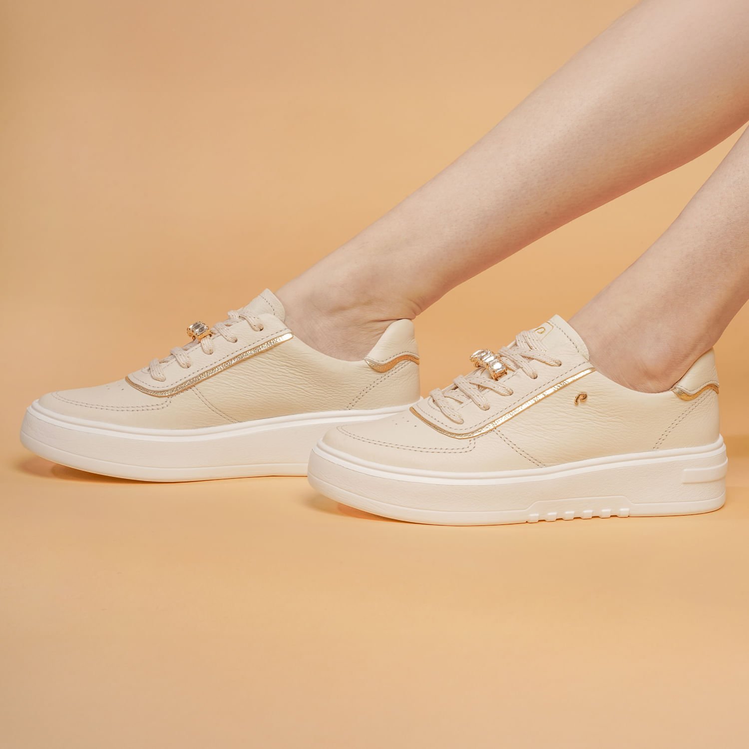 Tênis Pegada Feminino em Couro Milk 213107-03 Branco 2