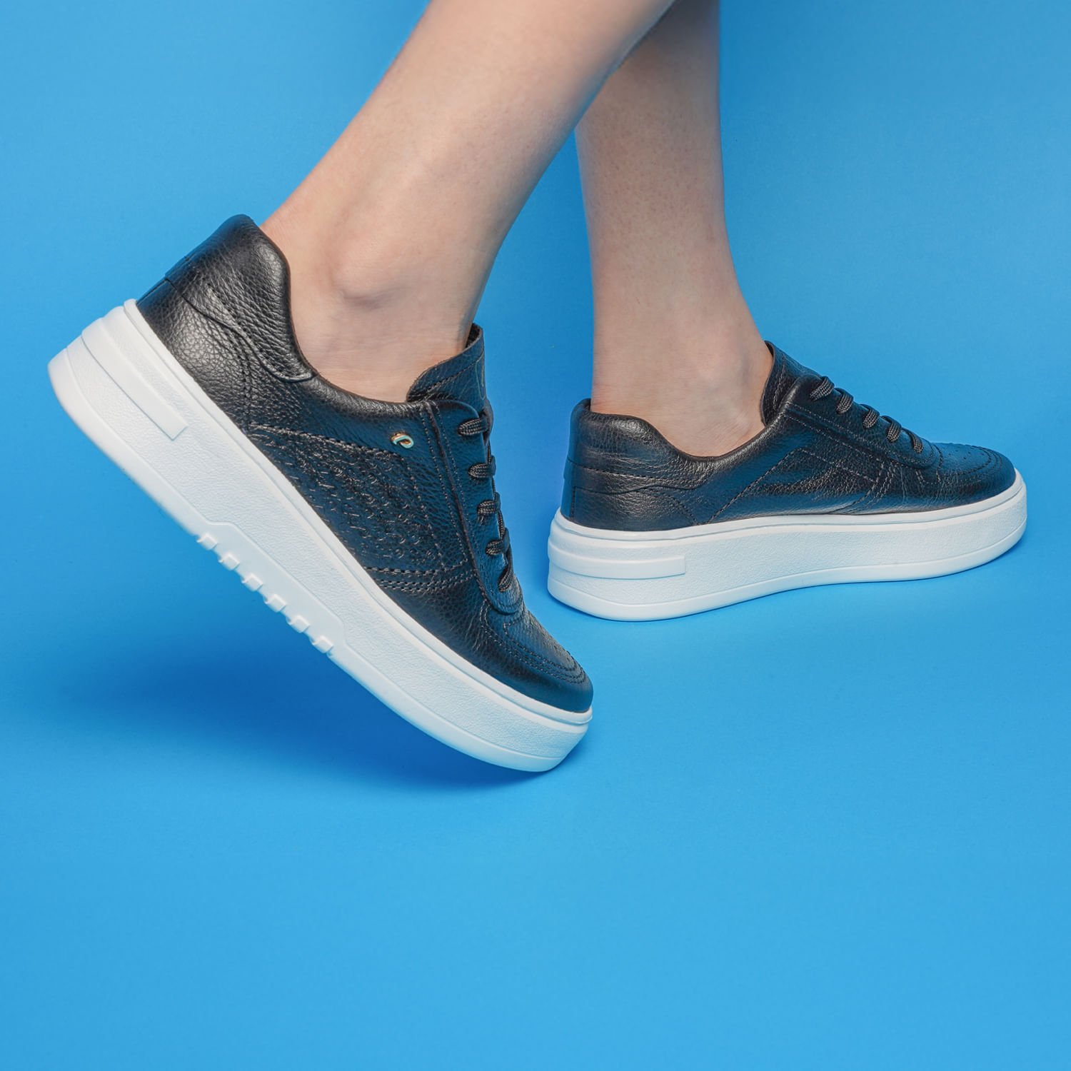 Tênis Pegada Feminino em Couro Preto 213101-04 Preto 2