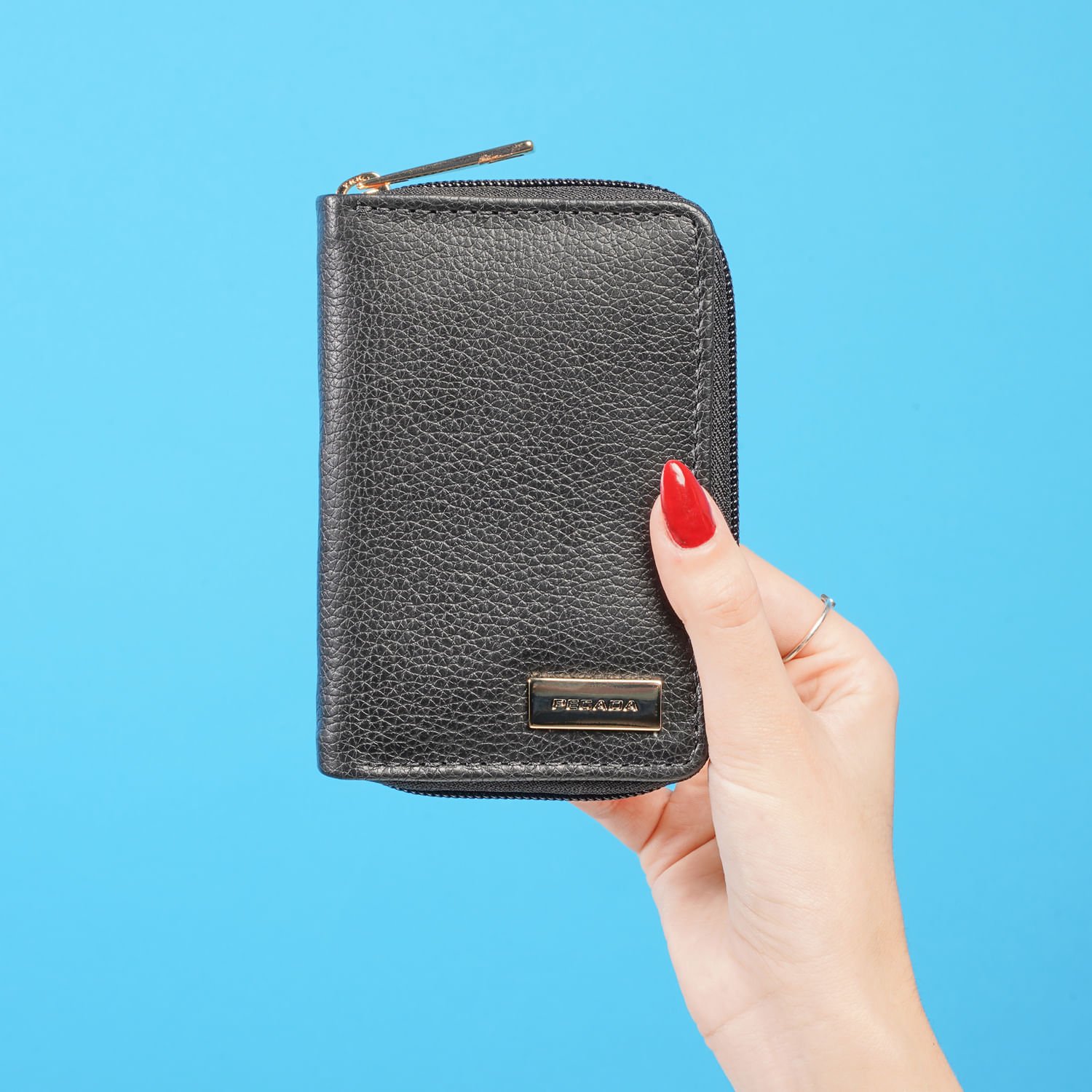 Carteira Pegada Feminina em Couro Preto CA001303-01 Preto 2