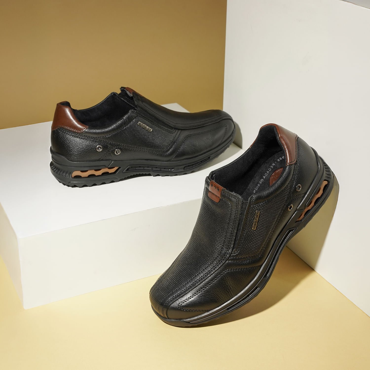 Sapatenis Pegada Masculino em Couro Preto 111804-03 Preto 2