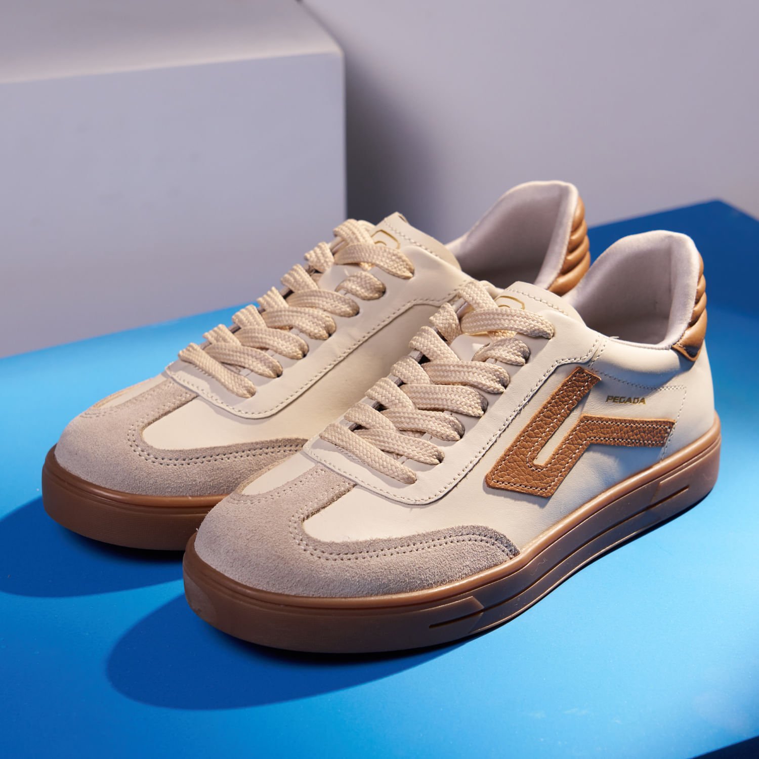 Tênis Pegada Feminino em Couro Milk 211154-19 Bege 2