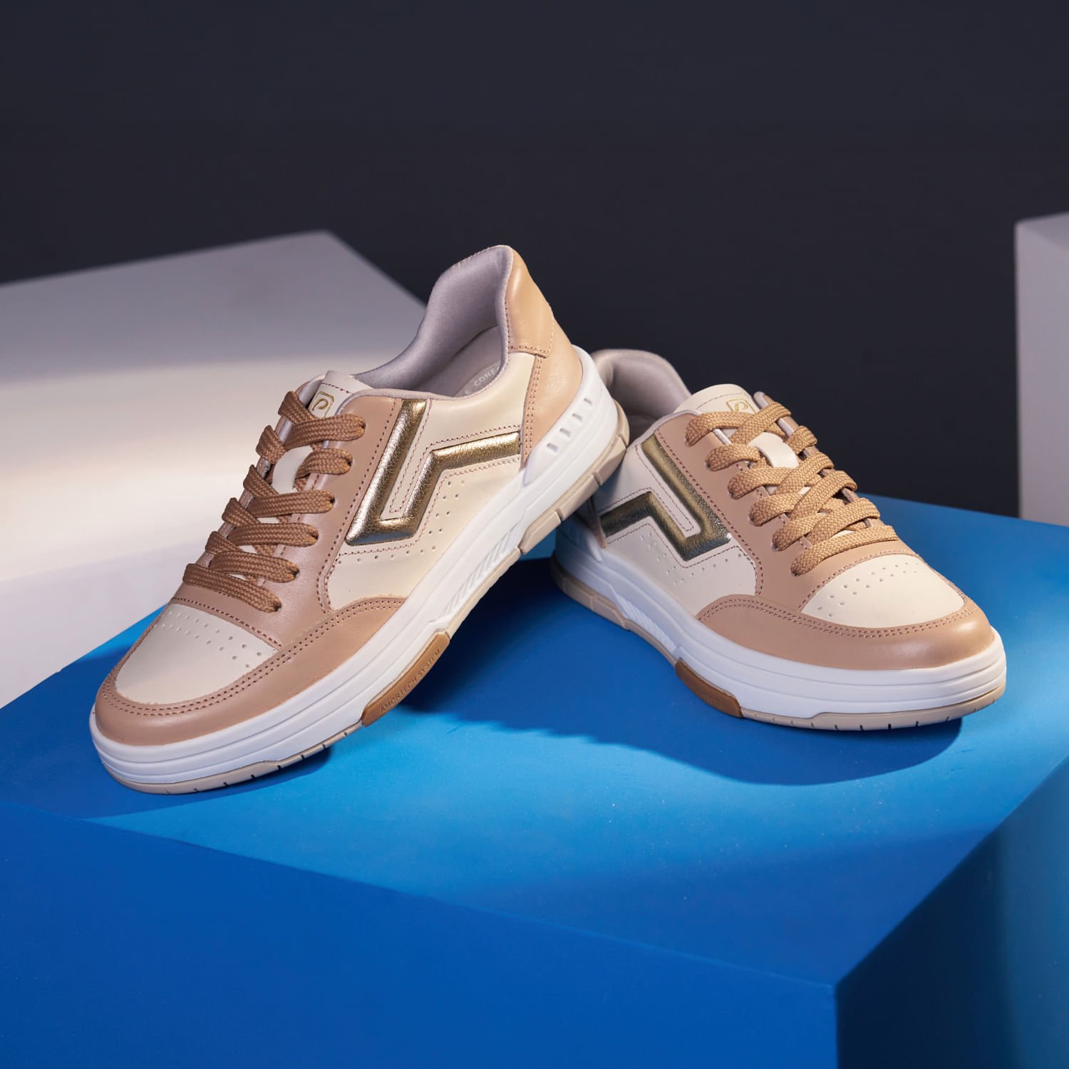 Tênis Pegada Feminino em Couro Milk 212609-13 Bege 2