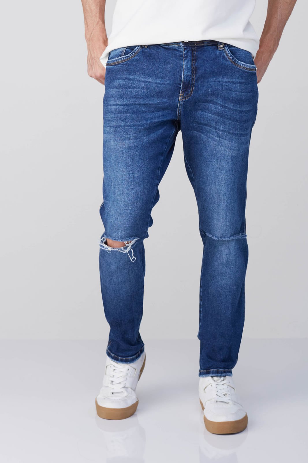 Calça Jeans Masculina com Rasgos no Joelho Osmoze Skinny 5001100045 Azul