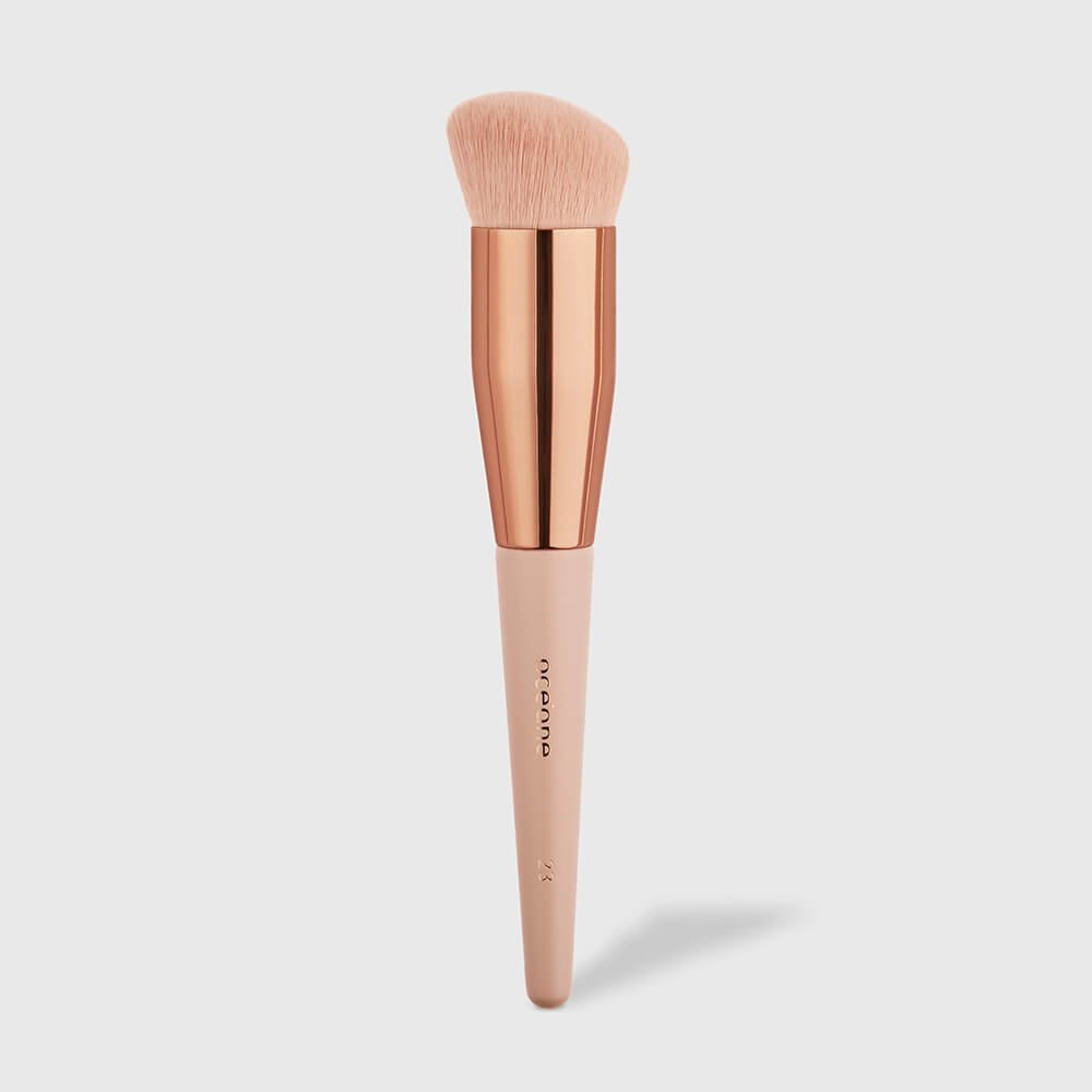 Pincel de Maquiagem Angulado - Liquid Angled Brush Ocn23
