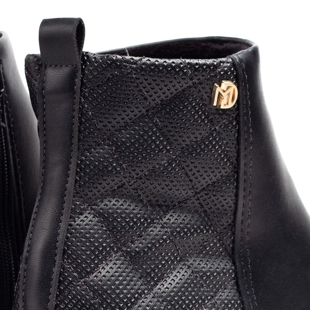 Bota Modare Feminina Cano Curto com Detalhe Matelassê Feminino Preto 7