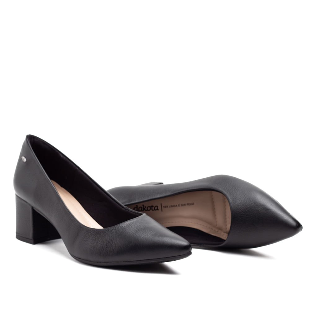 Scarpin Feminino Dakota de Bico Fino Preto Preto 5