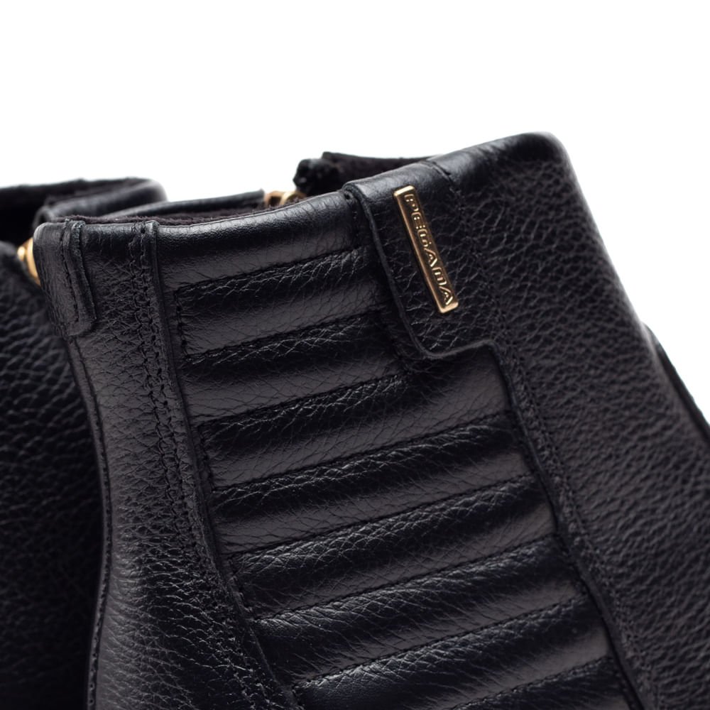 Bota Feminina Pegada Diana em Couro Preto Preto 7