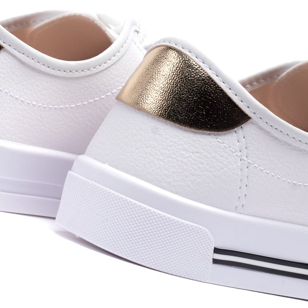 Tênis Feminino Moleca com Aplicações Branco Branco 8