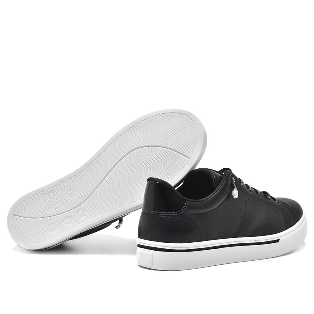 Tênis Feminino Via Marte com Cadarço Brilhoso Preto Preto 2