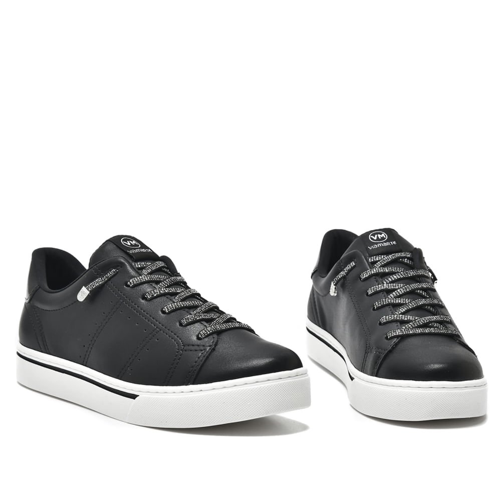 Tênis Feminino Via Marte com Cadarço Brilhoso Preto Preto 4