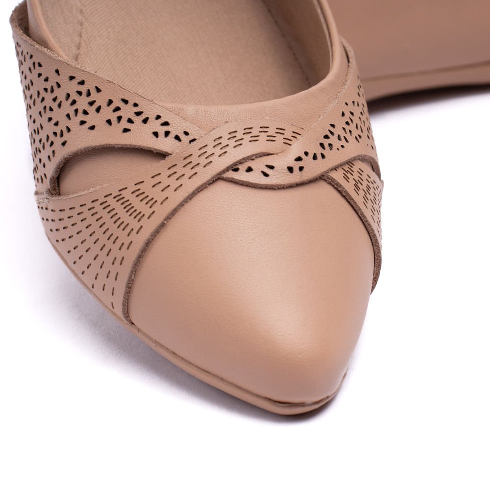 Sapatilha Feminina Bottero em Couro com Detalhe Frontal Nude Bege 6