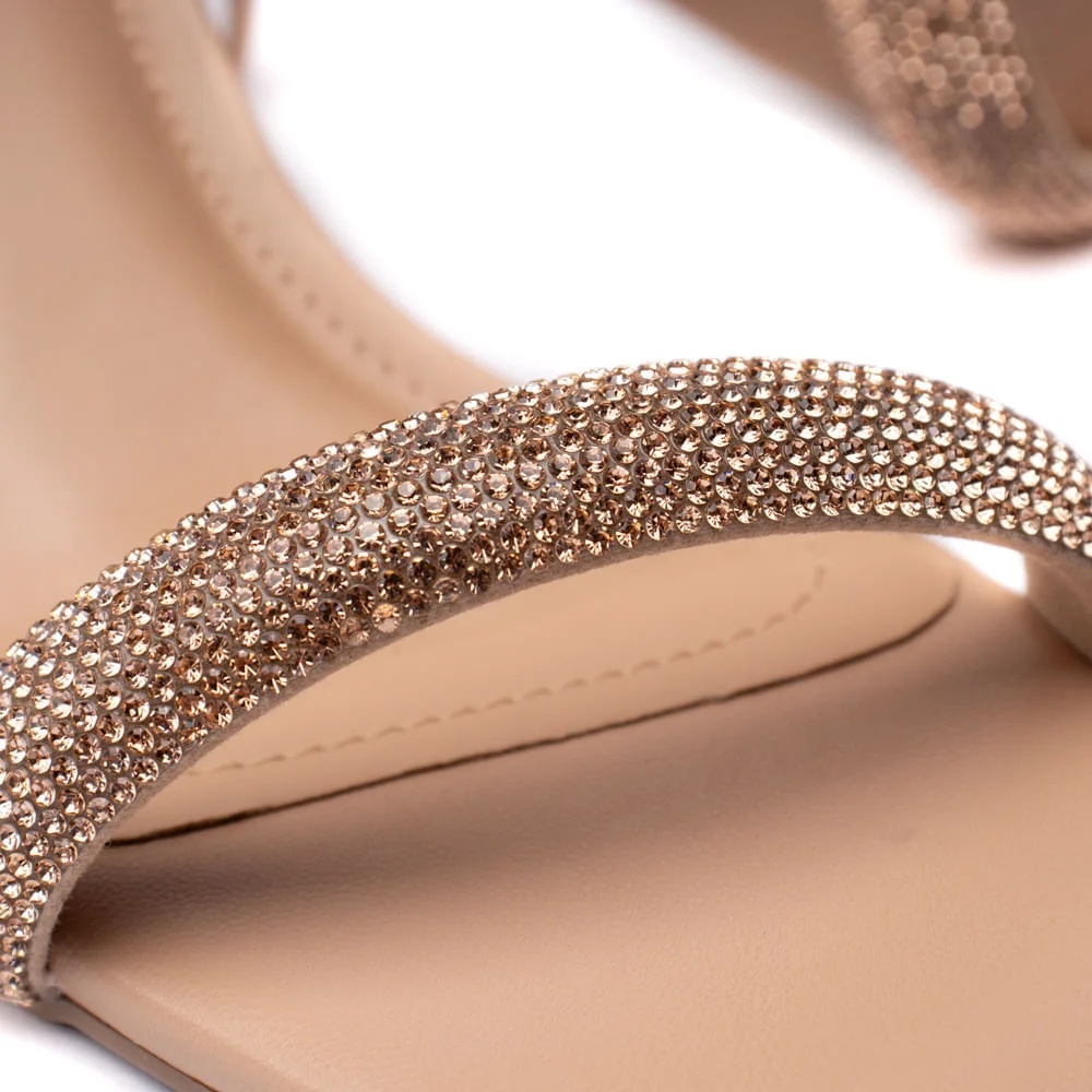 Sandália Feminina Via Marte de Salto Médio com Tira de Brilhos Nude Bege 5