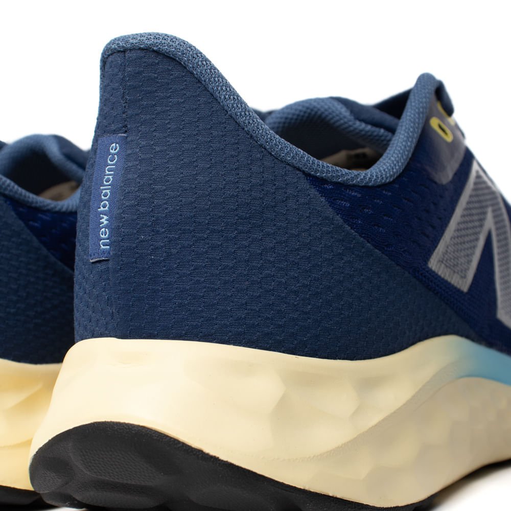 Tênis Masculino New Balance Fresh Foam Arishi V4 Azul Azul 5