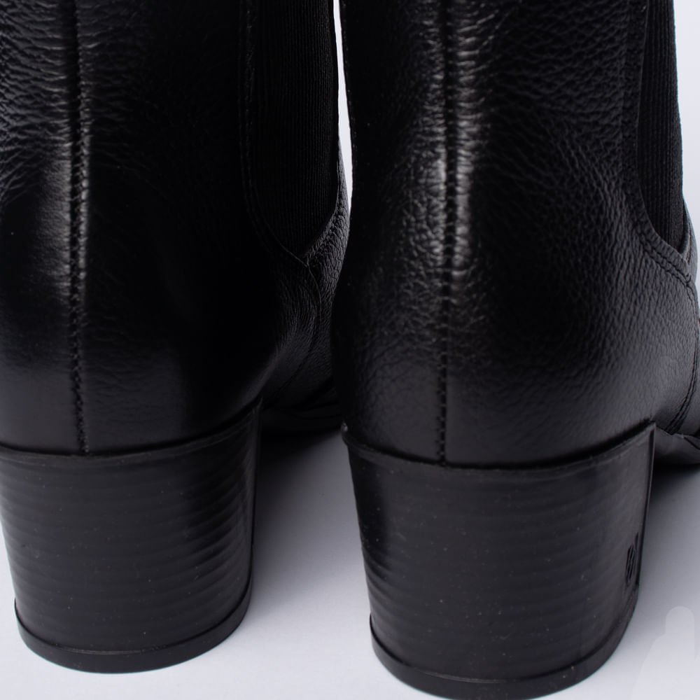 Bota Feminina  Pegada Cano curto Couro Preto Preto 5