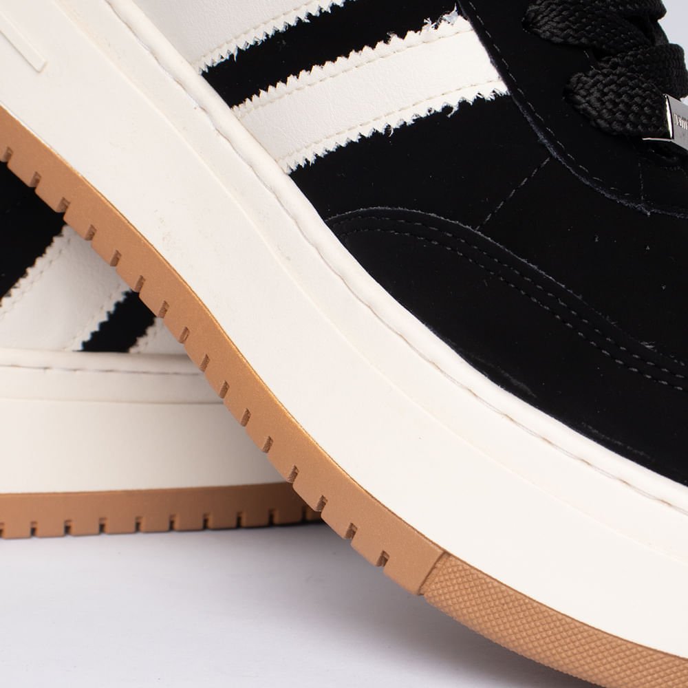 Tênis Feminino Via Marte Casual com Cadarço Duplo Preto/Off White Preto 5