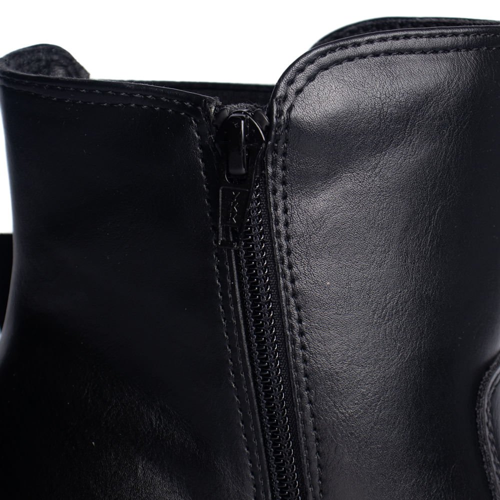 Bota Feminina Ramarim Cano Curto com Detalhe Fivela Preto Preto 5