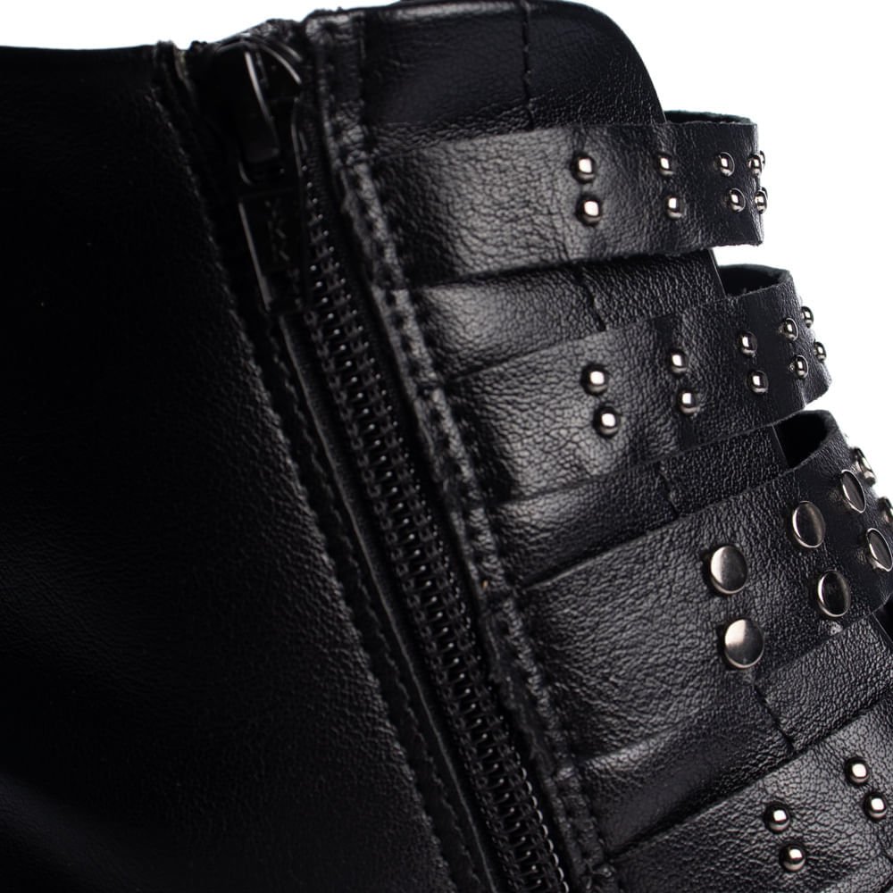 Coturno Feminino Ramarim Cano Baixo Com Fivelas Preto Preto 5