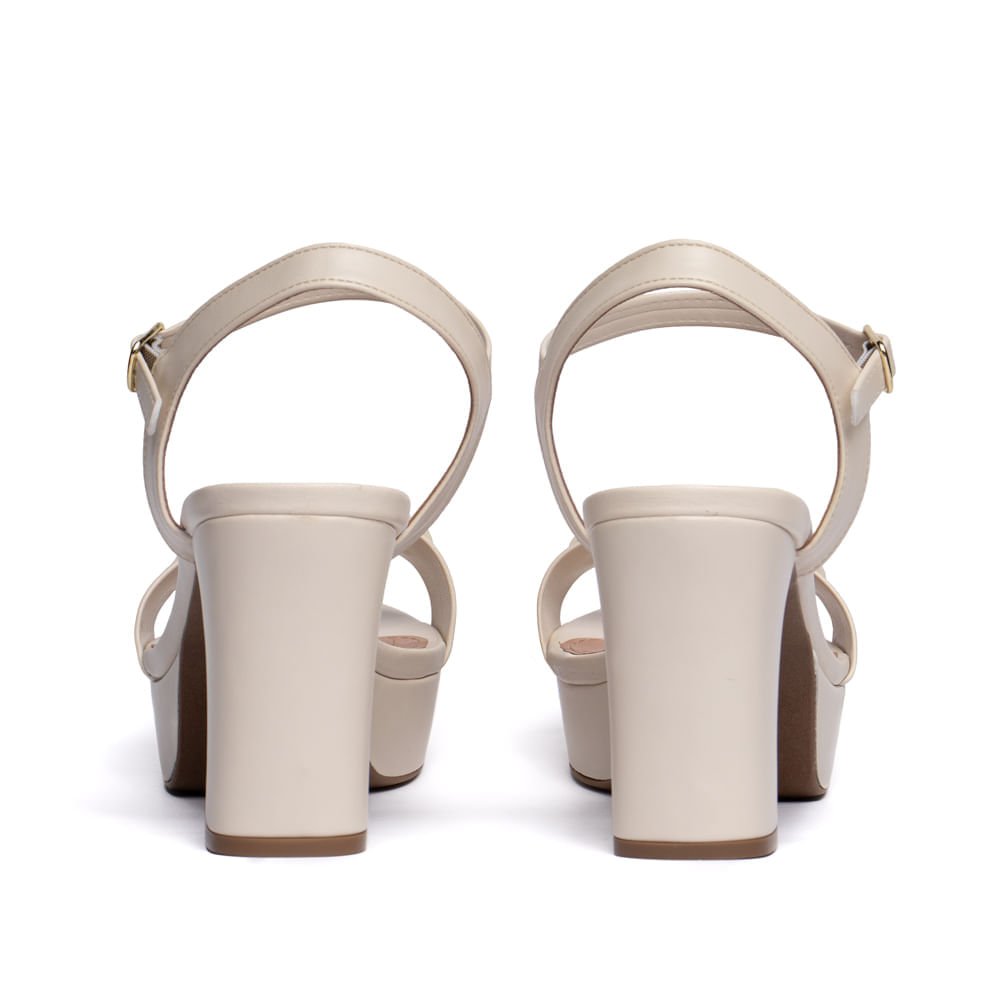 Sandália Feminina Meia Pata Aplicações Metalizadas Creme Creme 3