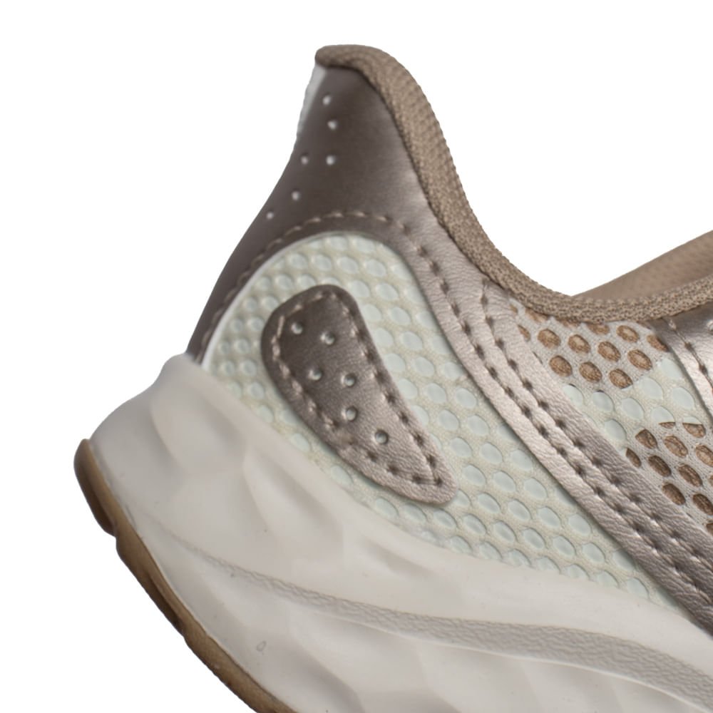 Tênis Feminino New Balance V4 Fresh Foam Bege/Branco Off Bege/Branco 5