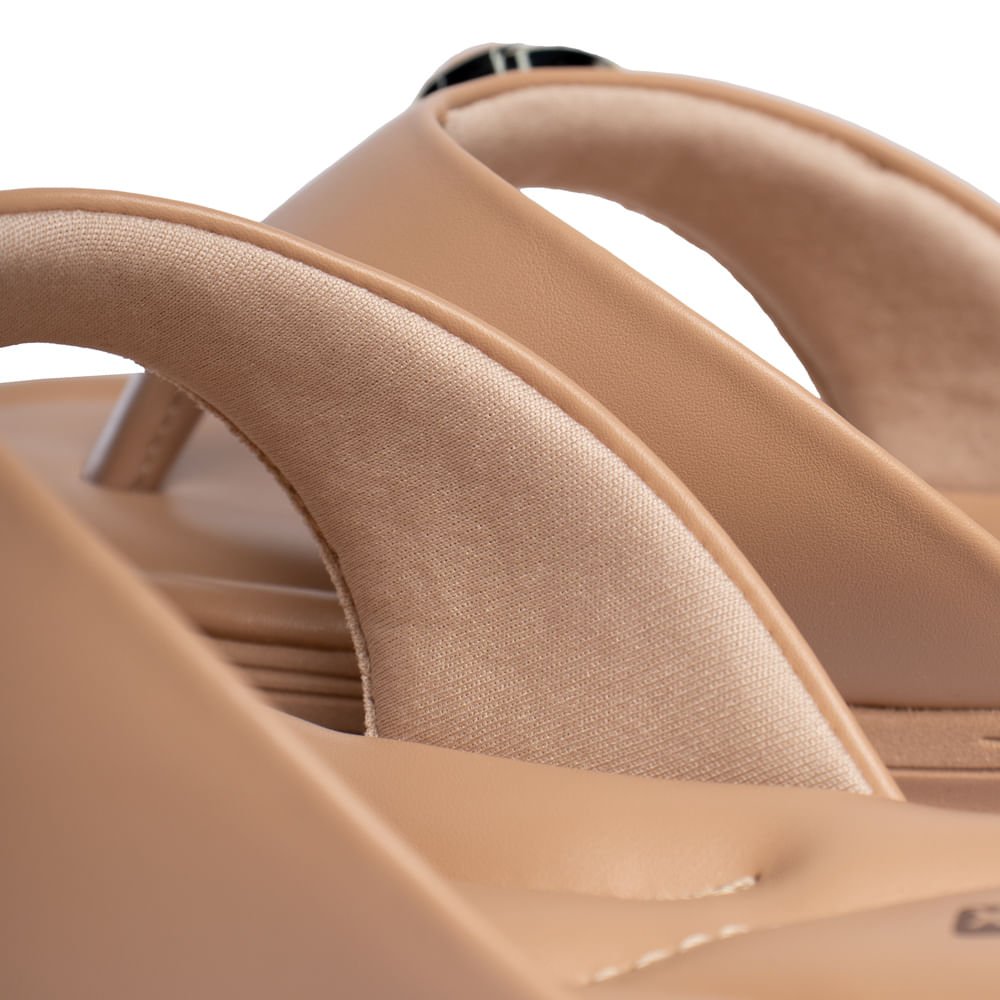 Chinelo Feminino Comfortflex Flatform Bege Bege 5